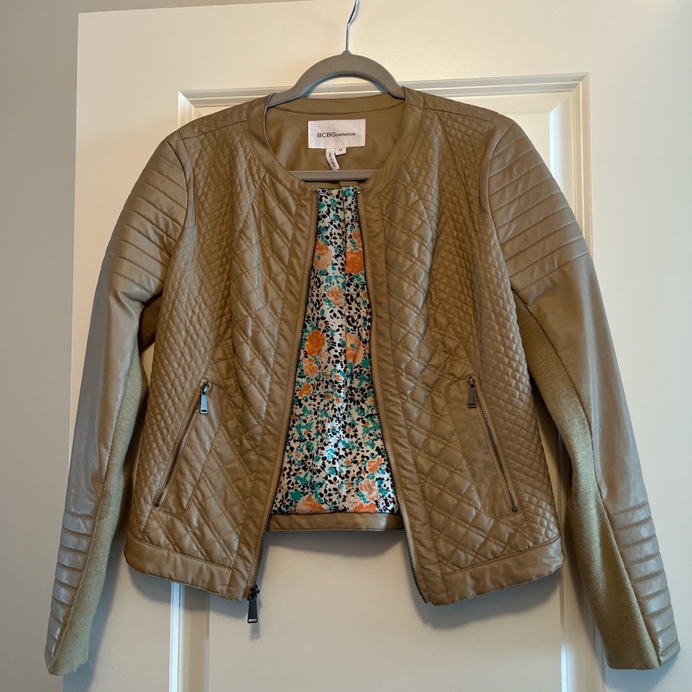 BCBGeneration Crew Neck Quilted Faux Leather Jacket
CAMEL / XS